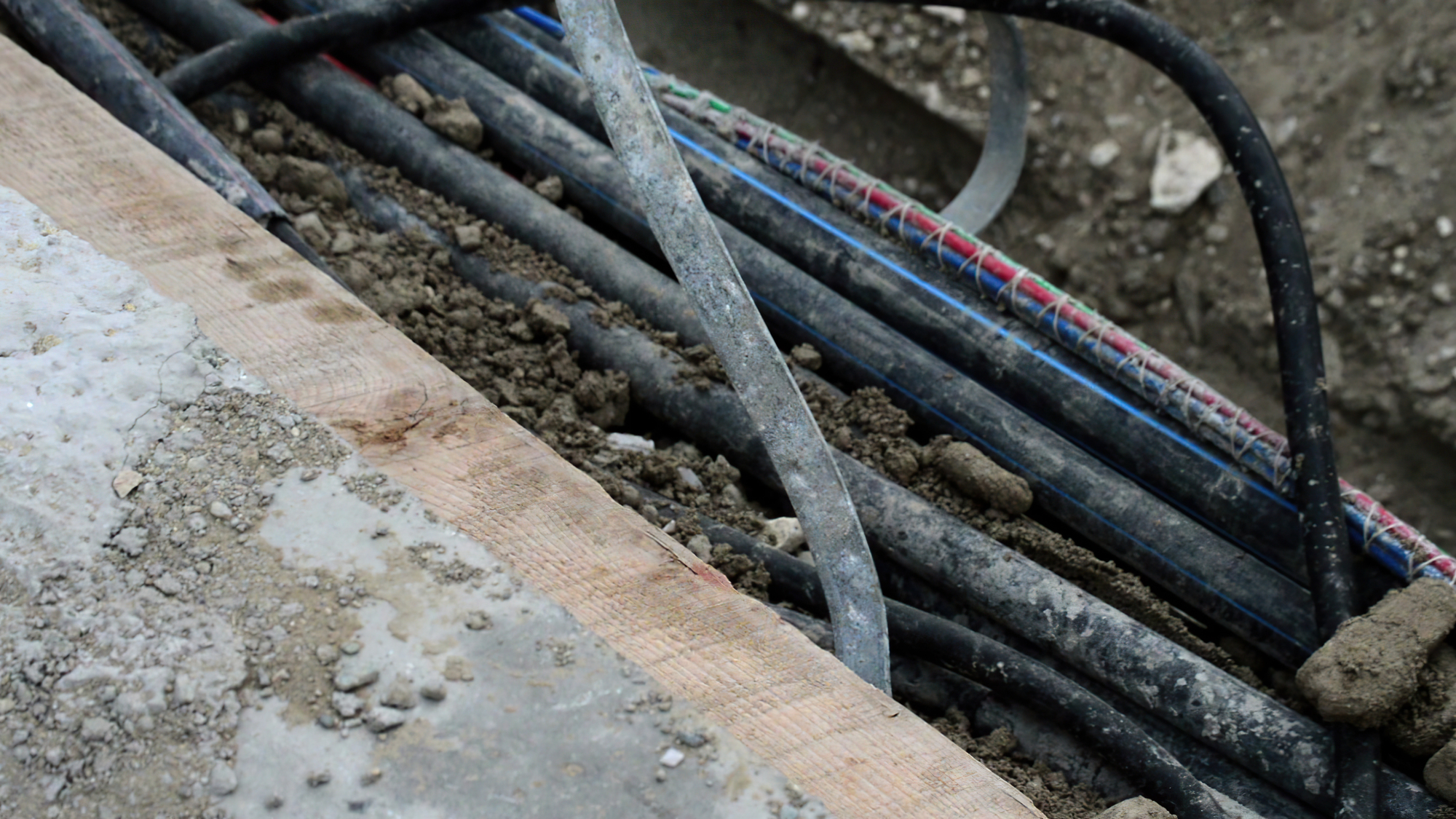 Depositphotos_474428744_L electrical outlet installation